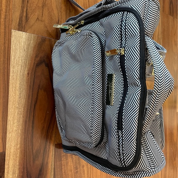 Jujube Diaper Bag - Picture 7 of 7